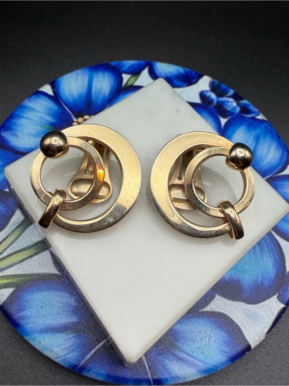 Vintage Bartek modernist gold tone clip on earrings #826